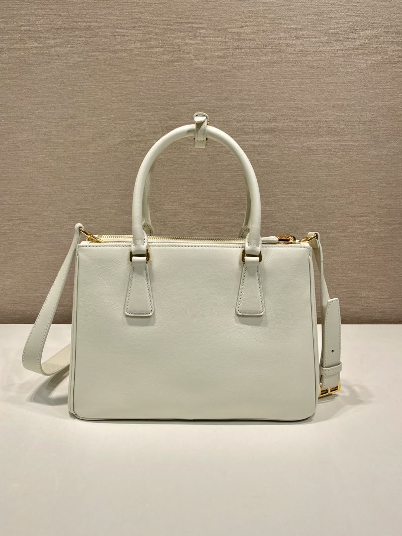 Pra*a top handle bags